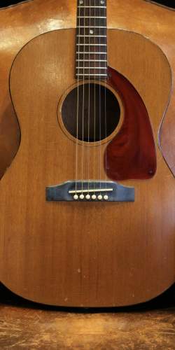 Gibson LG0 Natural de 1966