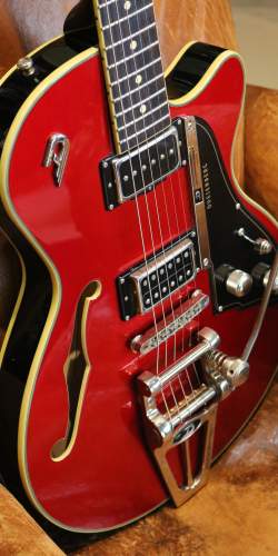 Duesenberg Starplayer III Catalina Red de 2018