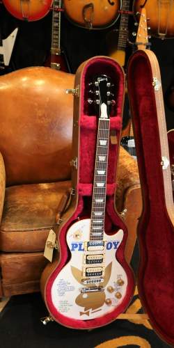 Gibson Les Paul Traditionnal 3 Pickup 2000's Custom Finish (Playboy 1976)