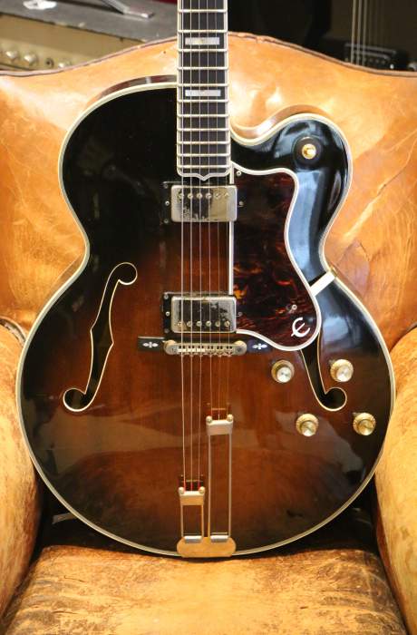 Epiphone Emperor Antique Sunburst de 1984