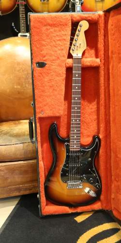 Fender Stratocaster Sunburst de 1997