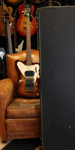 Gibson Thunderbird IV Non-Reverse Sunburst de 1967