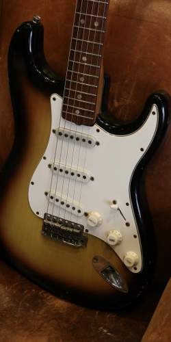 Fender Stratocaster Sunburst de 1966