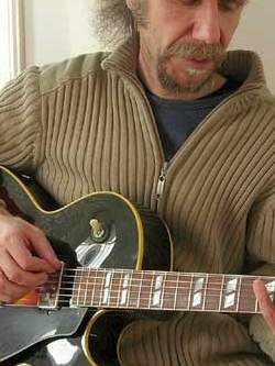 Gibson ES 175 Steve Howe signature