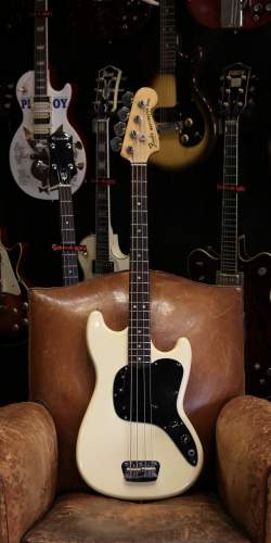 Fender Musicmaster Bass Olympic White de 1978