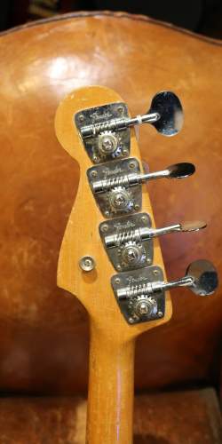 Fender Precision Bass Sunburst de 1968