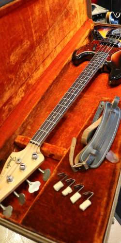 Fender Jazz Bass Sunburst de 1962