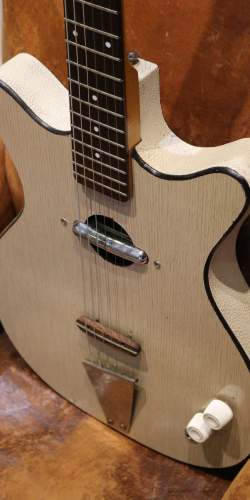 Danelectro Convertible White de 1960