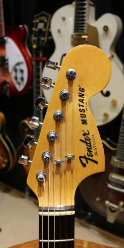 Fender Mustang Mocha Brown (Walnut) de 1977