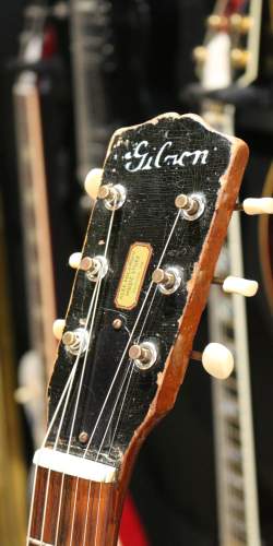 Gibson L-50 Sunburst de 1936 avec micro Stimer