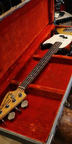 Fender Mustang Bass Sunburst 1975