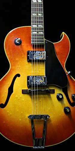 Gibson ES-175D Cherryburst de 1973