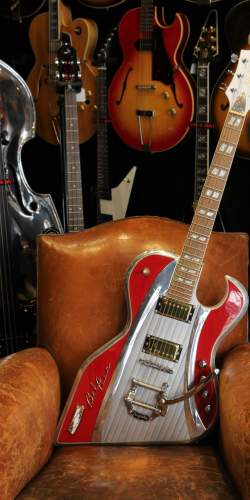 Ali Kat Chevy 57' Red de 2000's