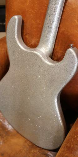 Basse Type Mosrite série "Discoramones" Silver Sparkle Phillipe Dubreuille de 2020