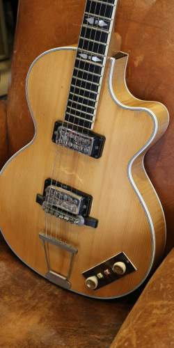 Hofner Club 60 Blond de 1961