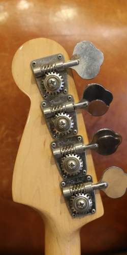 Fender Mustang Bass Sunburst de 1972