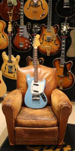 Fender Mustang Daphne Blue de 1965