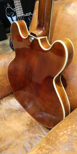 Favino Type EB-2 Caramel de 1965