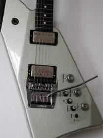 GUITARE SYNTHE ROLAND GR 707