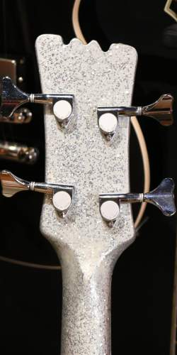 Basse Type Mosrite série "Discoramones" Silver Sparkle Phillipe Dubreuille de 2020