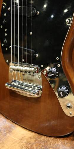 Fender Mustang Mocha Brown (Walnut) de 1977