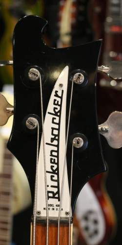 Rickenbacker 4001 Jetglo de 1975