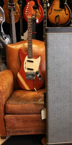 Fender Mustang Red Competition Matching Headstock de 1969