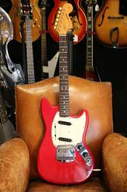 Fender Mustang Dakota Red de 1965