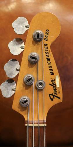 Fender Musicmaster Bass Olympic White de 1978
