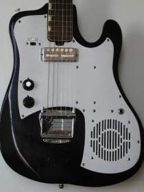 Teisco Silvertone TRE 100 de 1963