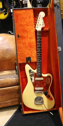 Fender Jaguar Série L Olympic White Matching Headstock de 1965