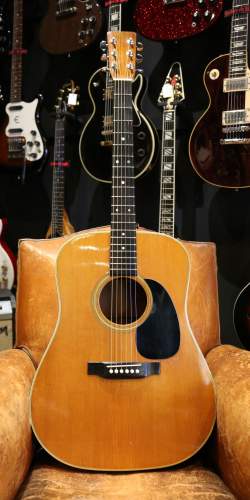 Martin D-28 Naturelle de 1971