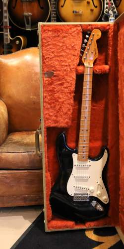 Fender Stratocaster AVRI Black 1988