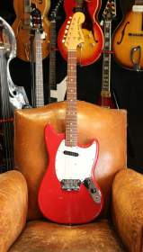 Fender Musicmaster Dakota Red de 1974