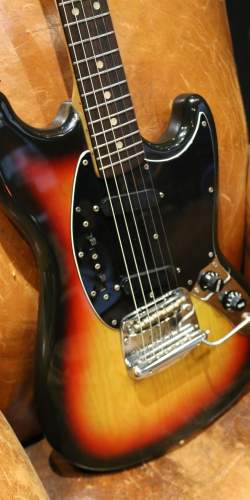 Fender Mustang Sunburst de 1978