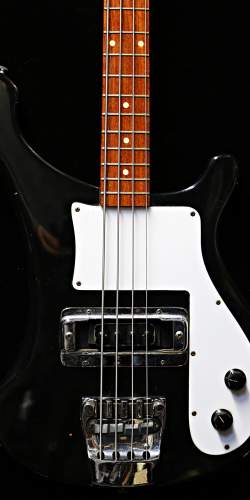 Rickenbacker 4000 Jetglo de 1973
