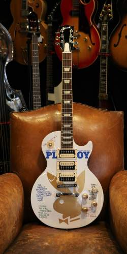 Gibson Les Paul Traditionnal 3 Pickup 2000's Custom Finish (Playboy 1976)