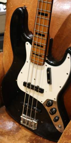 Fender Jazz Bass Black touche érable de 1972