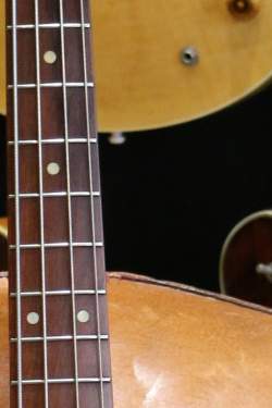 Fender Jazz Bass Olympic White Serie L de 1965