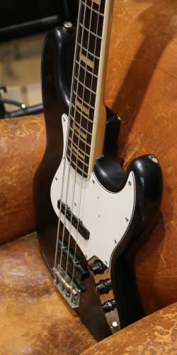 Fender Jazz Bass Black Refin de 1971