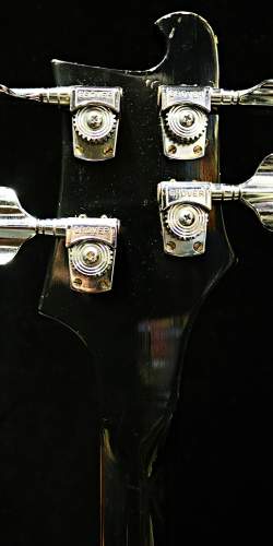 Rickenbacker 4000 Jetglo de 1973