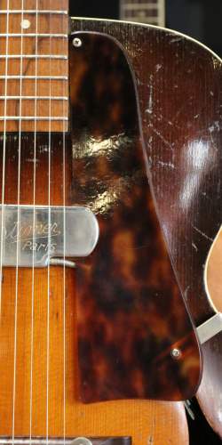 Gibson L-50 Sunburst de 1936 avec micro Stimer