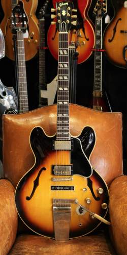 Gibson ES-345 TD Sunburst Maestro Tremolo de 1963