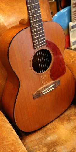 Gibson LG-O Natural de 1964
