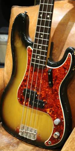 Fender Precision Bass Sunburst de 1968