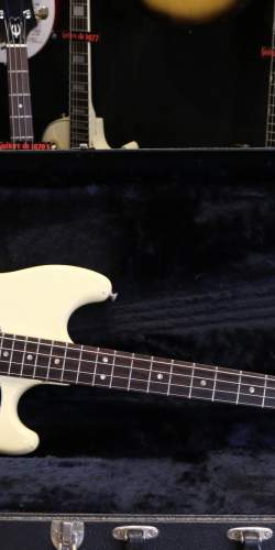 Fender Musicmaster Bass Olympic White de 1978
