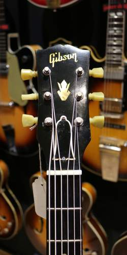 Gibson EB-6 Sunburst de 1961