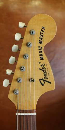 Fender Musicmaster Dakota Red de 1974