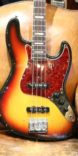 Fender Jazz Bass Sunburst de 1971