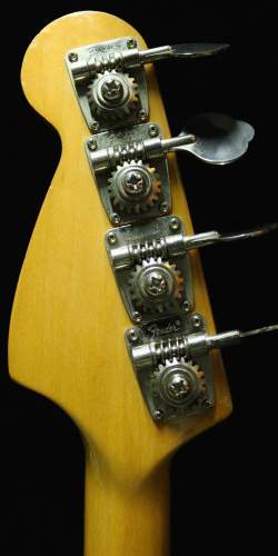 Fender Mustang Bass Red Competition de 1973